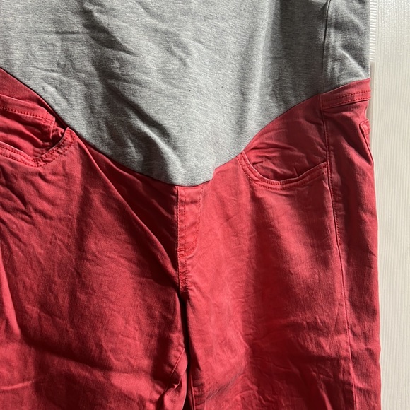 Maternity Capri pants - Picture 2 of 2